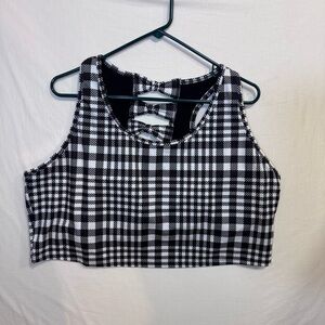Beautiful Cato Live Well Active TOP 2X Pull Over Sleeveless Black & White - NWT
